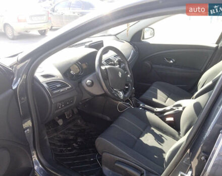 Серый Рено Меган, объемом двигателя 1.5 л и пробегом 355 тыс. км за 7200 $, фото 5 на Automoto.ua