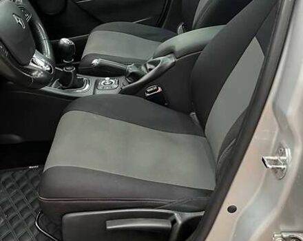 Серый Рено Меган, объемом двигателя 1.46 л и пробегом 298 тыс. км за 8800 $, фото 12 на Automoto.ua