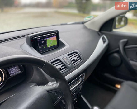 Сірий Рено Меган, об'ємом двигуна 0 л та пробігом 258 тис. км за 8250 $, фото 21 на Automoto.ua