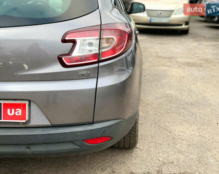 Сірий Рено Меган, об'ємом двигуна 1.5 л та пробігом 252 тис. км за 8790 $, фото 11 на Automoto.ua