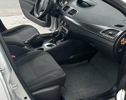 Серый Рено Меган, объемом двигателя 1.5 л и пробегом 311 тыс. км за 7500 $, фото 19 на Automoto.ua