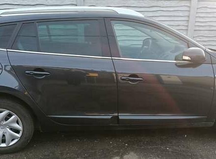 Серый Рено Меган, объемом двигателя 1.5 л и пробегом 187 тыс. км за 9500 $, фото 4 на Automoto.ua