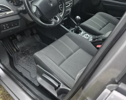 Серый Рено Меган, объемом двигателя 0 л и пробегом 180 тыс. км за 8900 $, фото 8 на Automoto.ua