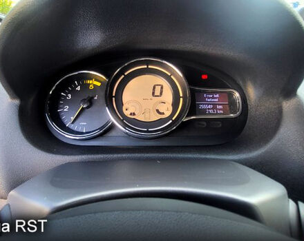 Сірий Рено Меган, об'ємом двигуна 1.5 л та пробігом 255 тис. км за 9650 $, фото 11 на Automoto.ua