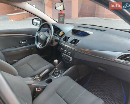 Серый Рено Меган, объемом двигателя 1.46 л и пробегом 265 тыс. км за 7250 $, фото 19 на Automoto.ua