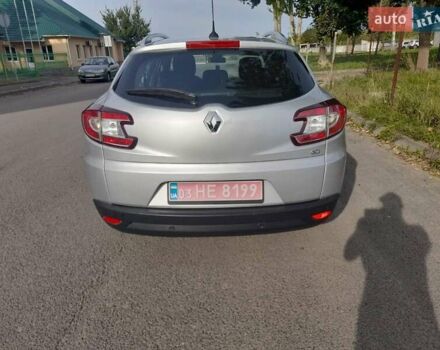 Серый Рено Меган, объемом двигателя 1.49 л и пробегом 223 тыс. км за 8600 $, фото 3 на Automoto.ua