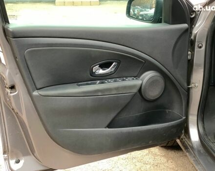 Сірий Рено Меган, об'ємом двигуна 1.5 л та пробігом 252 тис. км за 8790 $, фото 18 на Automoto.ua