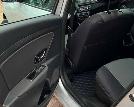 Серый Рено Меган, объемом двигателя 1.46 л и пробегом 298 тыс. км за 8800 $, фото 17 на Automoto.ua