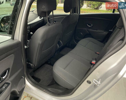 Сірий Рено Меган, об'ємом двигуна 0 л та пробігом 258 тис. км за 8250 $, фото 23 на Automoto.ua