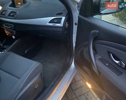 Сірий Рено Меган, об'ємом двигуна 1.5 л та пробігом 258 тис. км за 7200 $, фото 8 на Automoto.ua
