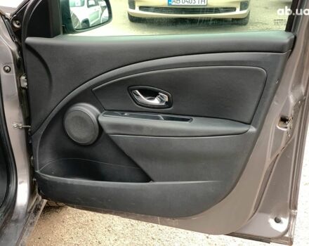 Сірий Рено Меган, об'ємом двигуна 1.5 л та пробігом 252 тис. км за 8790 $, фото 21 на Automoto.ua