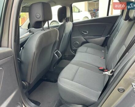 Серый Рено Меган, объемом двигателя 0 л и пробегом 146 тыс. км за 9450 $, фото 50 на Automoto.ua