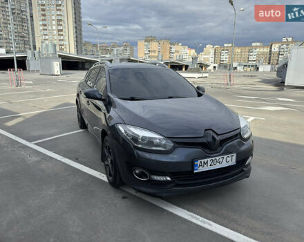Рено Меган 2014 в Киеве на Automoto.ua Серый Рено Меган, объемом двигателя 1.46 л и пробегом 340 тыс. км за 8000 $, фото 13 на Automoto.ua