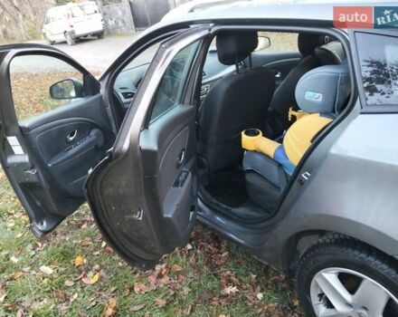 Серый Рено Меган, объемом двигателя 1.46 л и пробегом 252 тыс. км за 8999 $, фото 6 на Automoto.ua