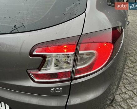 Серый Рено Меган, объемом двигателя 1.5 л и пробегом 310 тыс. км за 8700 $, фото 38 на Automoto.ua