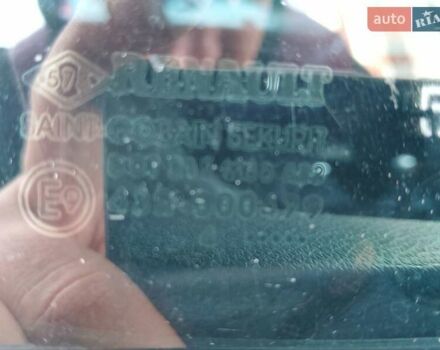 Рено Меган 2014 в Киеве на Automoto.ua Серый Рено Меган, объемом двигателя 1.46 л и пробегом 245 тыс. км за 7600 $, фото 15 на Automoto.ua
