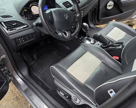 Сірий Рено Меган, об'ємом двигуна 1.46 л та пробігом 221 тис. км за 9000 $, фото 36 на Automoto.ua