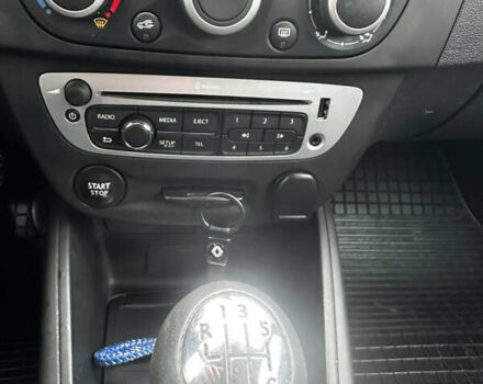 Серый Рено Меган, объемом двигателя 1.46 л и пробегом 171 тыс. км за 8550 $, фото 14 на Automoto.ua