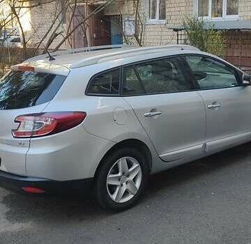 Рено Меган 2014 в Черновцах на Automoto.ua Серый Рено Меган, объемом двигателя 1.5 л и пробегом 229 тыс. км за 8400 $, фото 18 на Automoto.ua