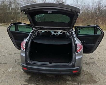 Сірий Рено Меган, об'ємом двигуна 1.46 л та пробігом 221 тис. км за 9000 $, фото 15 на Automoto.ua