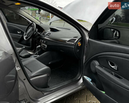 Серый Рено Меган, объемом двигателя 1.5 л и пробегом 320 тыс. км за 7600 $, фото 20 на Automoto.ua