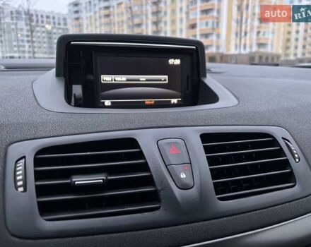 Серый Рено Меган, объемом двигателя 1.5 л и пробегом 328 тыс. км за 7300 $, фото 26 на Automoto.ua