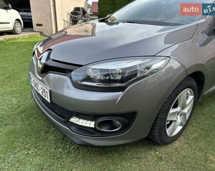 Серый Рено Меган, объемом двигателя 0 л и пробегом 146 тыс. км за 9450 $, фото 24 на Automoto.ua