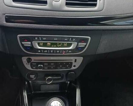 Серый Рено Меган, объемом двигателя 1.6 л и пробегом 188 тыс. км за 9450 $, фото 25 на Automoto.ua