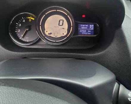 Сірий Рено Меган, об'ємом двигуна 1.46 л та пробігом 221 тис. км за 9000 $, фото 50 на Automoto.ua