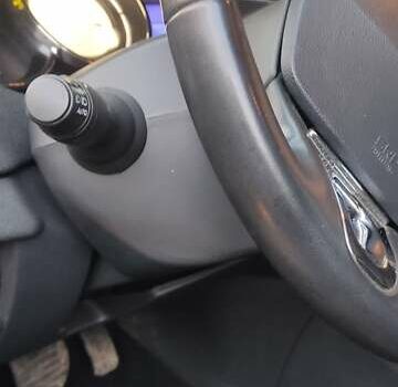 Рено Меган 2014 в Черновцах на Automoto.ua Серый Рено Меган, объемом двигателя 1.5 л и пробегом 229 тыс. км за 8400 $, фото 26 на Automoto.ua