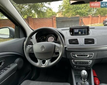 Серый Рено Меган, объемом двигателя 0 л и пробегом 146 тыс. км за 9450 $, фото 43 на Automoto.ua