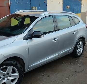 Рено Меган 2014 в Черновцах на Automoto.ua Серый Рено Меган, объемом двигателя 1.5 л и пробегом 229 тыс. км за 8400 $, фото 6 на Automoto.ua