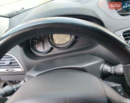 Рено Меган 2014 в Киеве на Automoto.ua Серый Рено Меган, объемом двигателя 1.46 л и пробегом 245 тыс. км за 7600 $, фото 4 на Automoto.ua