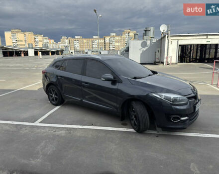 Рено Меган 2014 в Киеве на Automoto.ua Серый Рено Меган, объемом двигателя 1.46 л и пробегом 340 тыс. км за 8000 $, фото 1 на Automoto.ua