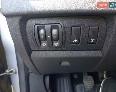 Серый Рено Меган, объемом двигателя 1.49 л и пробегом 223 тыс. км за 8600 $, фото 10 на Automoto.ua