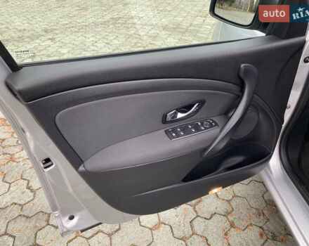 Сірий Рено Меган, об'ємом двигуна 1.5 л та пробігом 258 тис. км за 7200 $, фото 24 на Automoto.ua