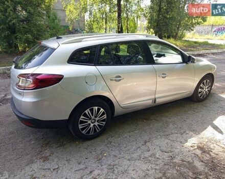 Серый Рено Меган, объемом двигателя 1.49 л и пробегом 223 тыс. км за 8600 $, фото 14 на Automoto.ua