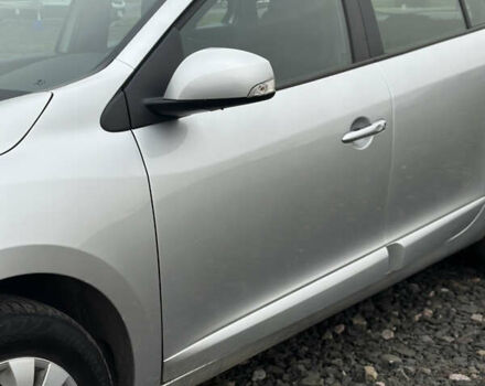 Серый Рено Меган, объемом двигателя 1.5 л и пробегом 265 тыс. км за 9200 $, фото 14 на Automoto.ua