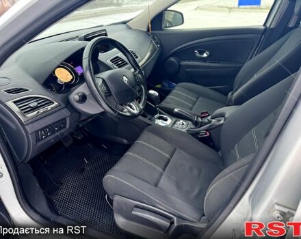 Сірий Рено Меган, об'ємом двигуна 15 л та пробігом 252 тис. км за 9500 $, фото 6 на Automoto.ua