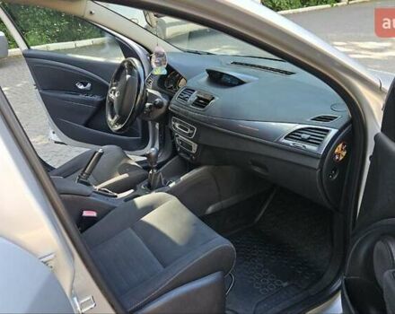 Серый Рено Меган, объемом двигателя 1.5 л и пробегом 244 тыс. км за 7999 $, фото 30 на Automoto.ua