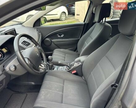 Сірий Рено Меган, об'ємом двигуна 1.5 л та пробігом 149 тис. км за 8850 $, фото 32 на Automoto.ua