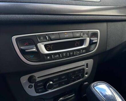 Сірий Рено Меган, об'ємом двигуна 1.46 л та пробігом 274 тис. км за 7790 $, фото 18 на Automoto.ua