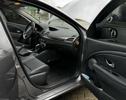 Сірий Рено Меган, об'ємом двигуна 1.5 л та пробігом 320 тис. км за 7600 $, фото 20 на Automoto.ua