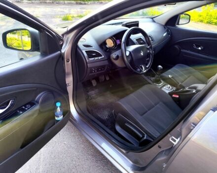 Серый Рено Меган, объемом двигателя 1.5 л и пробегом 240 тыс. км за 8199 $, фото 6 на Automoto.ua