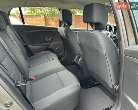 Серый Рено Меган, объемом двигателя 0 л и пробегом 146 тыс. км за 9450 $, фото 47 на Automoto.ua