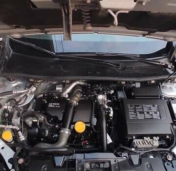 Рено Меган 2014 в Черновцах на Automoto.ua Серый Рено Меган, объемом двигателя 1.5 л и пробегом 229 тыс. км за 8400 $, фото 31 на Automoto.ua