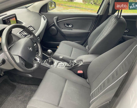 Сірий Рено Меган, об'ємом двигуна 0 л та пробігом 258 тис. км за 8250 $, фото 19 на Automoto.ua