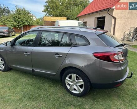 Серый Рено Меган, объемом двигателя 0 л и пробегом 146 тыс. км за 9450 $, фото 26 на Automoto.ua