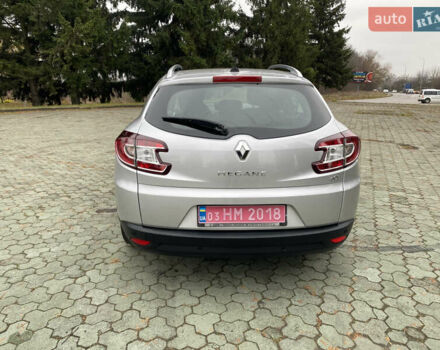 Сірий Рено Меган, об'ємом двигуна 0 л та пробігом 258 тис. км за 8250 $, фото 4 на Automoto.ua
