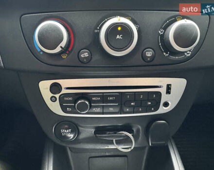 Серый Рено Меган, объемом двигателя 1.5 л и пробегом 320 тыс. км за 7600 $, фото 35 на Automoto.ua